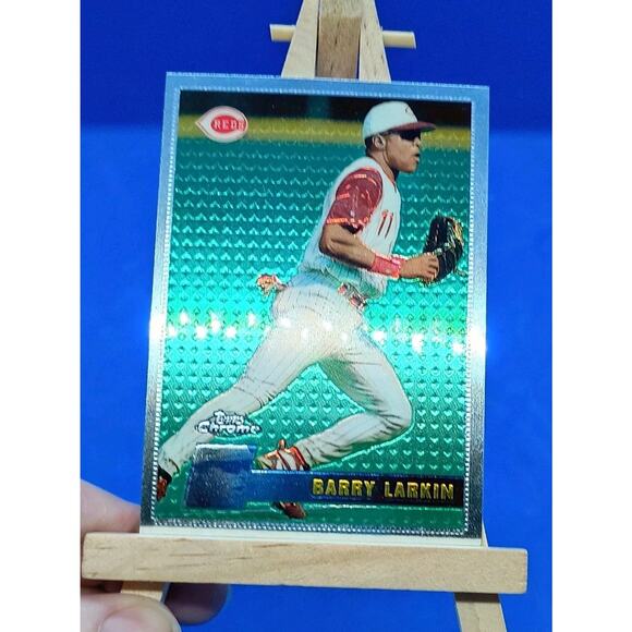 1996 1st First Topps CHROME #116 Barry Larkin MVP Chicago Cubs Iconic Set - Picture 1 of 11